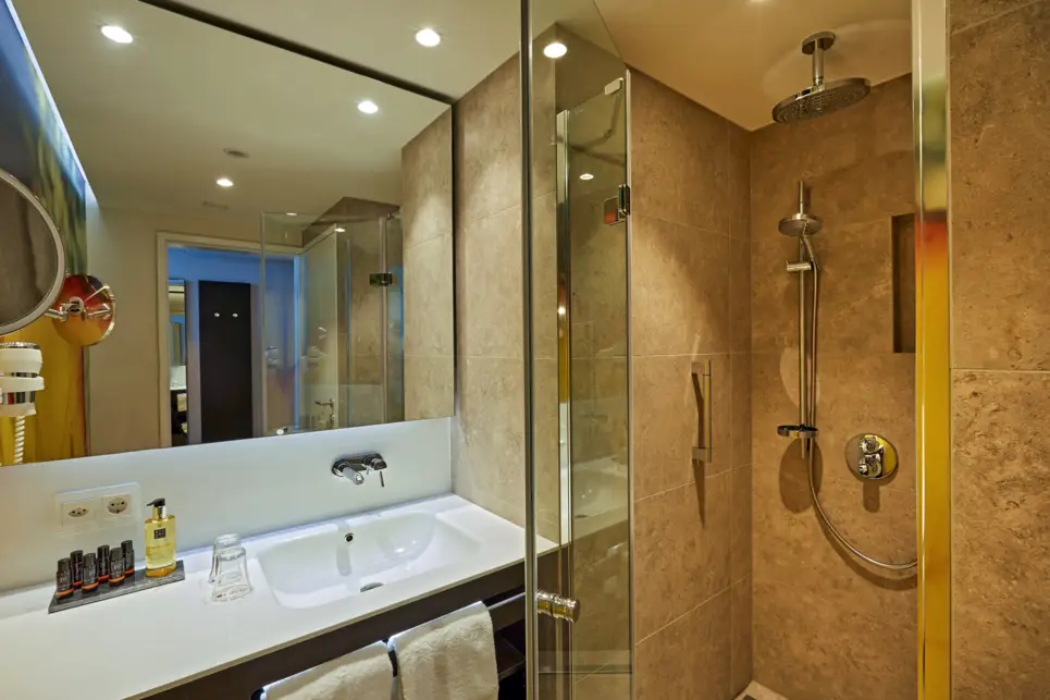 Modern comfort King room at the Hyperion Hotel Basel - Official website