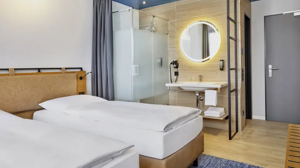 Comfort Twin room - H2 Hotel Düsseldorf Seestern - Official website