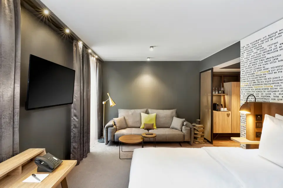 Junior Suite at the Hyperion Hotel Leipzig - Official website