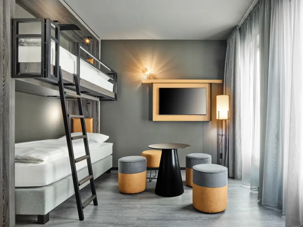 Quadruple room - H2 Hotel Saarbrücken - H-Hotels.com