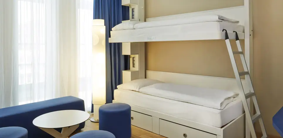 Light H2 Multi-bed Rooms - H2 Hotel München Messe - Official website