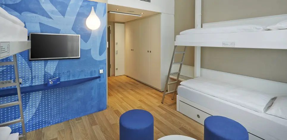 Modern Multi-bed Rooms - H2 Hotel München Messe - Official website