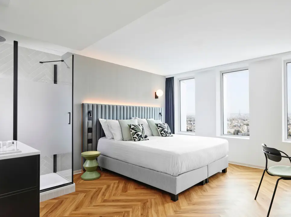 Comfort King Room - H4 Wyndham, Paris Pleyel - Official website