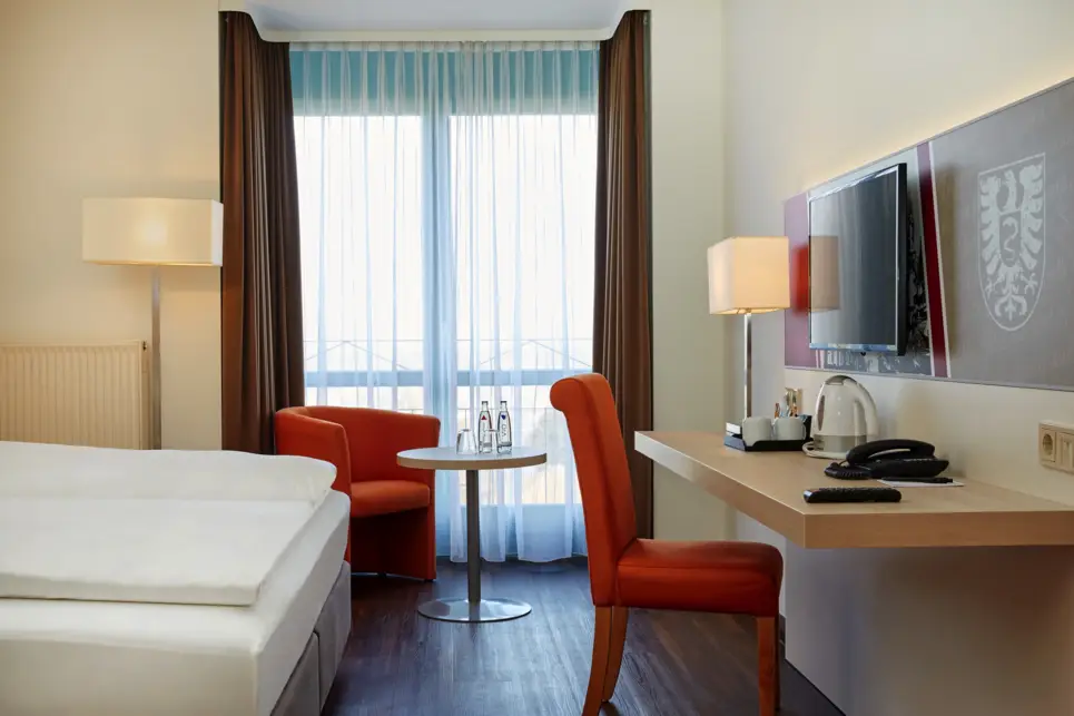 Comfort double room at the H+ Hotel Limes Thermen Aalen - Official website